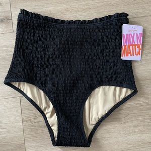 NWT Kortni Jeane Black Smocked High Waisted Bottoms // Small